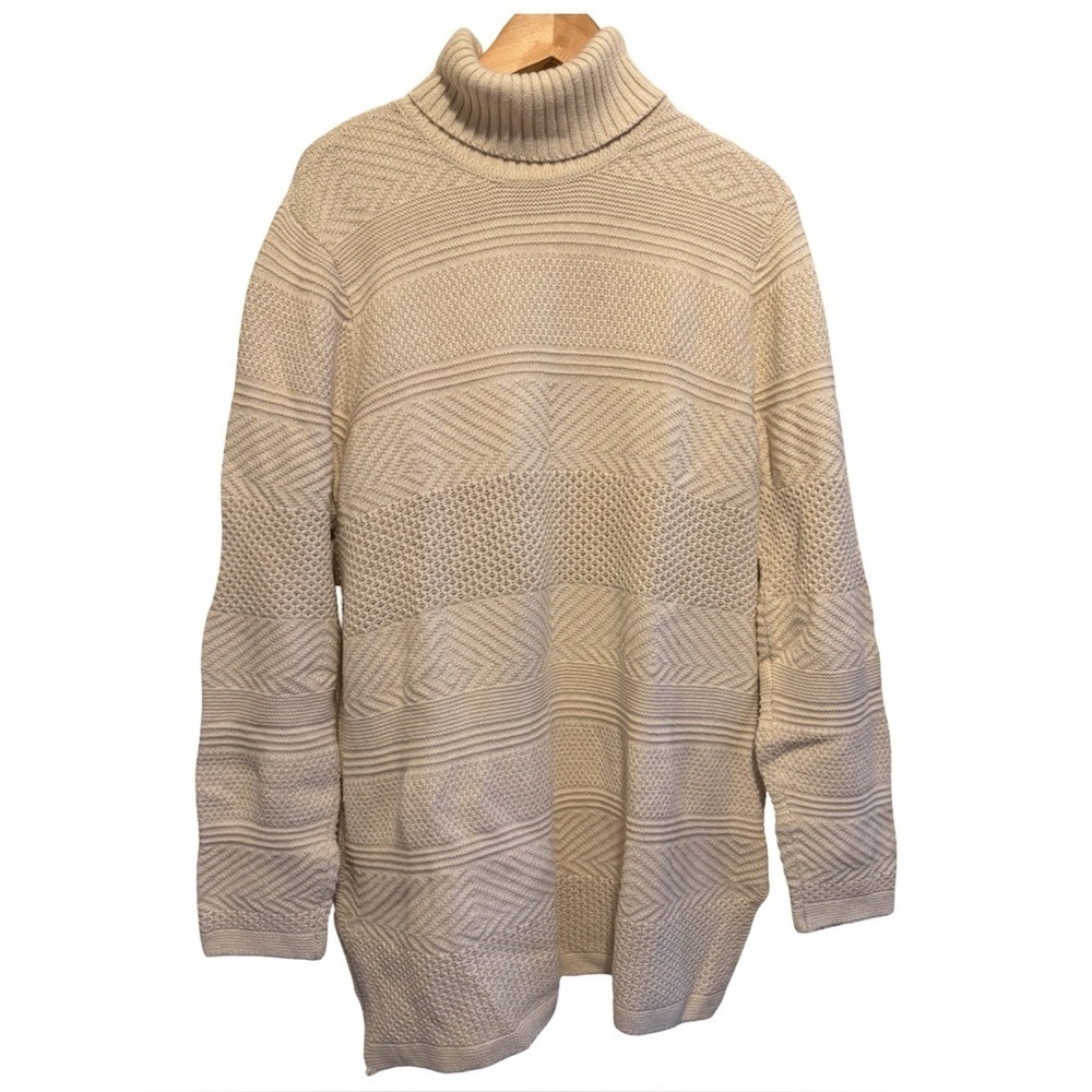 Eight Eight Eight 100% Cotton Knit Off White Turtleneck Sweater
